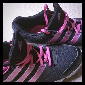 Adidas womens size 11